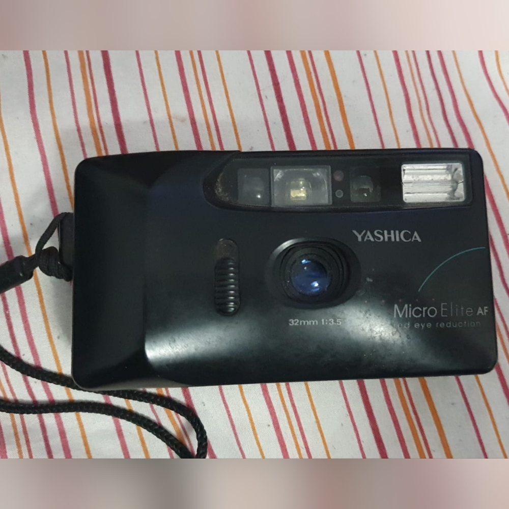 Yashica Micro Elite AF 32MM Point & Shoot Film Camera (working)